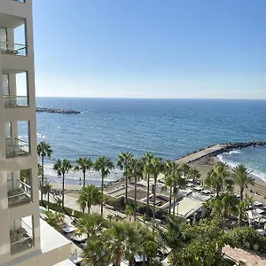 Precioso En Primera Línea De Playa Apartamento Marbella